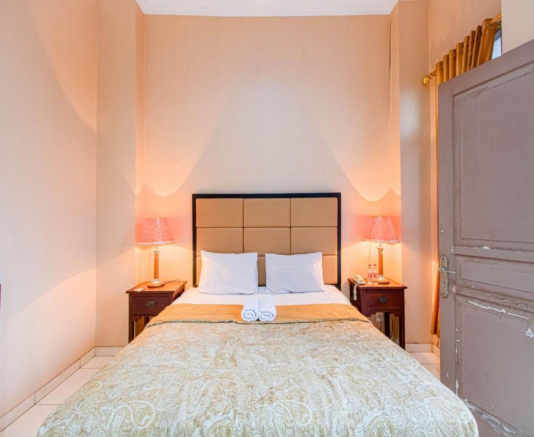 D'Talent Hotel 日惹 外观 照片