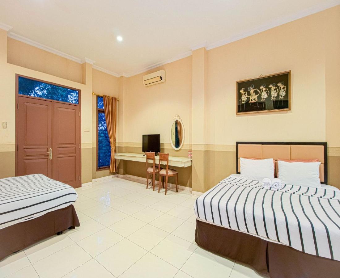 D'Talent Hotel 日惹 外观 照片